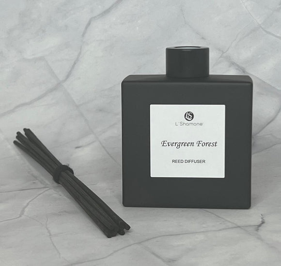 EVERGREEN FOREST REED DIFFUSER MATTE BLACK SQUARE BOTTLE