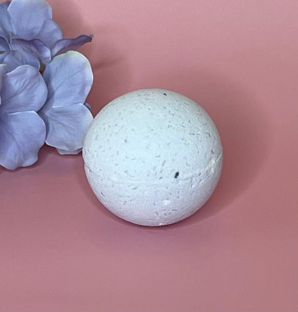 LAVENDER BATH BOMB