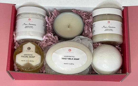PURE INTENTIONS PAMPER SPA BOX